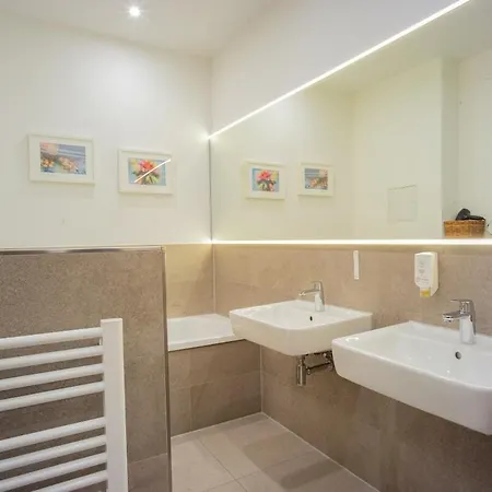 Appartement Lm 3 Raum Familien Mit Balkon *
